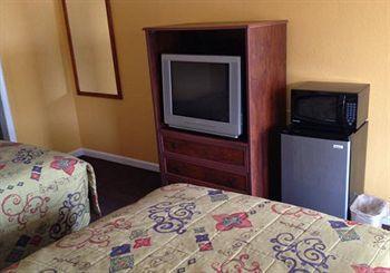 Lodge Econo South Austin
