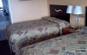 Lodge Econo South